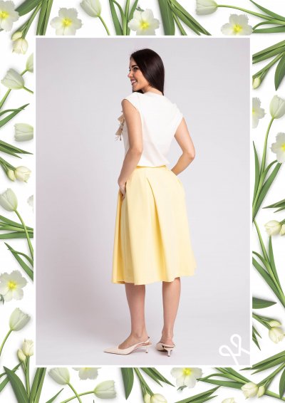 Sárga A-vonalú szoknya hajtásokkal – Magenta Árkád