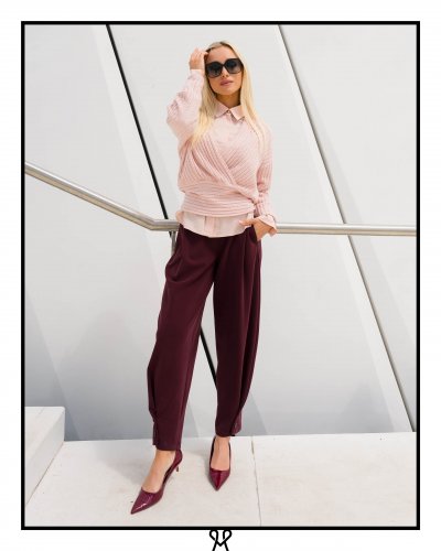Magenta Árkád - Bordó puntó nadrág gombos díszítéssel | Őszi kollekció