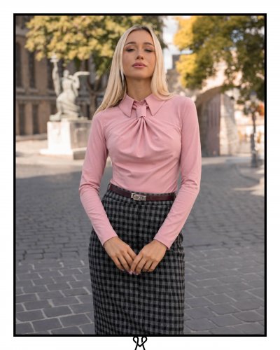 Rózsaszín puntó felső – Őszi divat | Magenta Árkád
