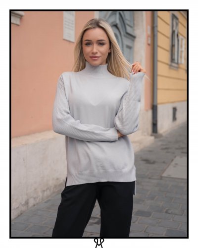 Világosszürke garbós pulóver | Magenta Árkád