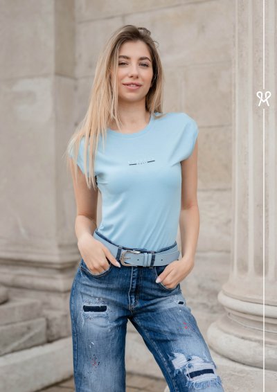Magenta Árkád Világoskék felső