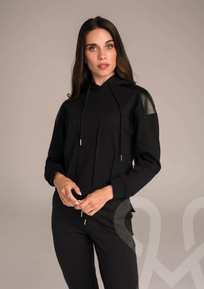 Magenta Árkád Fekete sportos pulóver