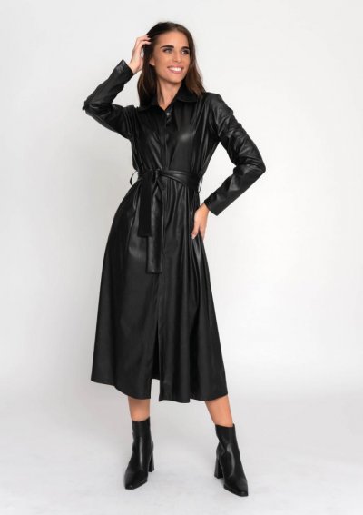 Magenta Árkád Fekete műbőr hosszú ruha övvel 