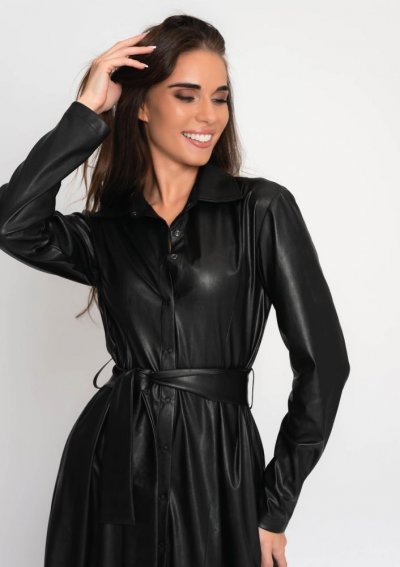 Magenta Árkád Fekete műbőr hosszú ruha övvel 