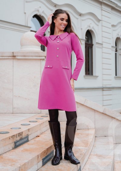 Magenta Árkád Fuxia színű ruha gombokkal díszítve