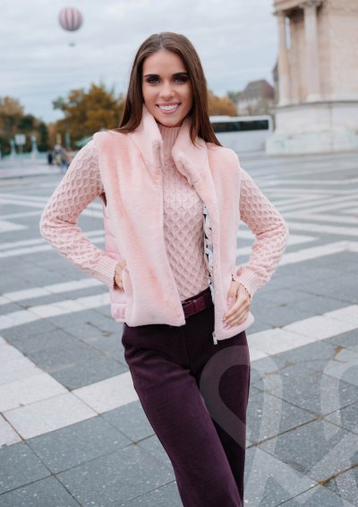 Magenta Árkád Púderrózsaszín szőrmés mellény 
