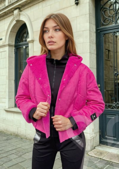 Magenta Árkád Fekete színű kapucnis műirha kiskabát 