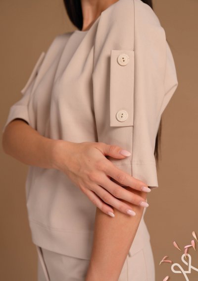 Világos bézs bő fazonú női felső – Magenta Árkád