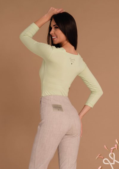 Halványzöld női V-kivágásos felső – Magenta Árkád