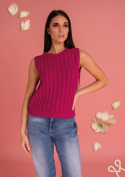 Málna női kötött mellény kerek nyakkal – Magenta Árkád