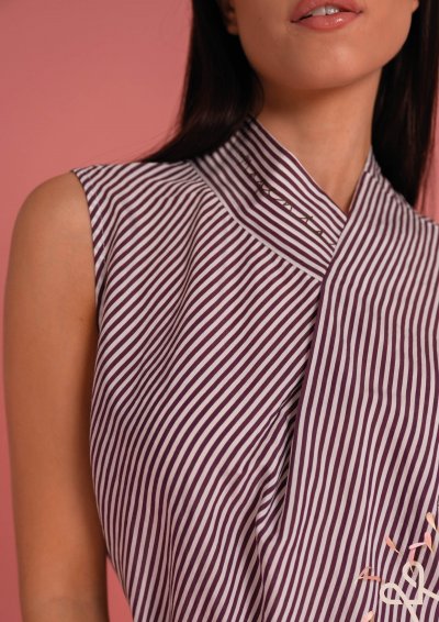 Bordó csíkos ujjatlan női ing – Magenta Árkád