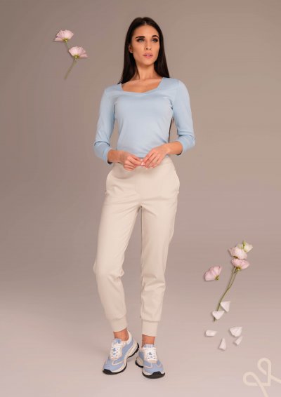 Kék V-nyakú elasztikus női felső – Magenta Árkád