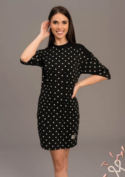 Alakot követő 3/4 ujjú ruha – Magenta Árkád