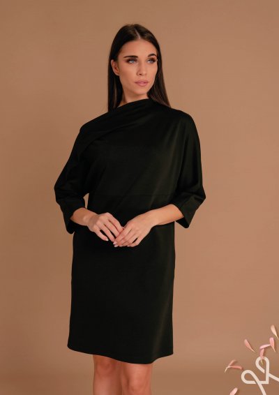 Fekete asszimetrikus puntó ruha – Magenta Árkád