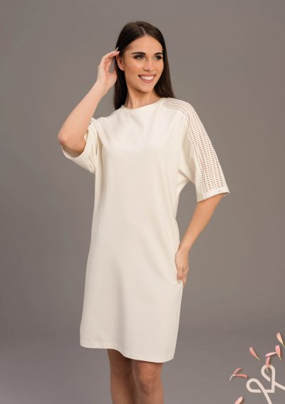 Elasztikus térdig érő női ruha hálós díszítéssel – Magenta Árkád