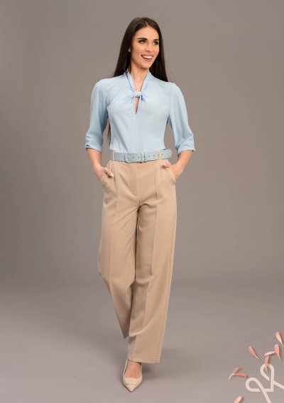 Kék elegáns női blúz V-kivágással – Magenta Árkád