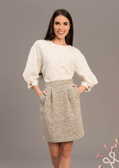 Vajszínű hosszú ujjú felső arany díszítéssel – Magenta Árkád